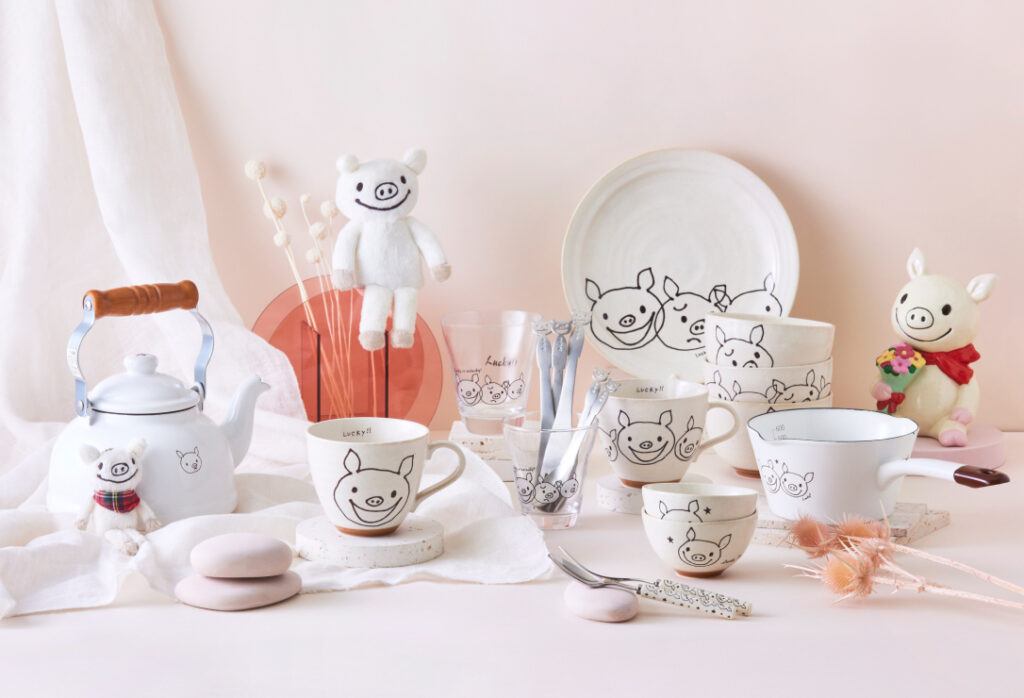 LuckyPig – 株式会社逸品社